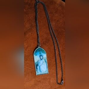 Vintage Pendant Necklace with Chain